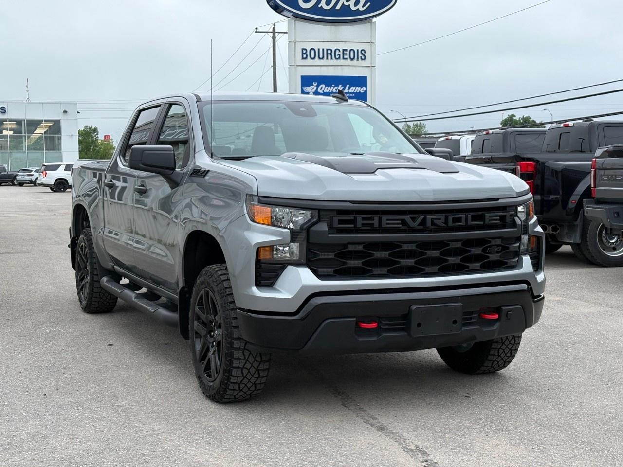 2025 Chevrolet Silverado 1500 Crew Cab Short Box 4-Wheel Drive Custom Trail Boss Photo
