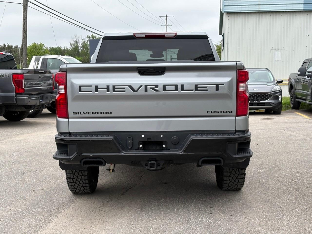 2025 Chevrolet Silverado 1500 Crew Cab Short Box 4-Wheel Drive Custom Trail Boss Photo