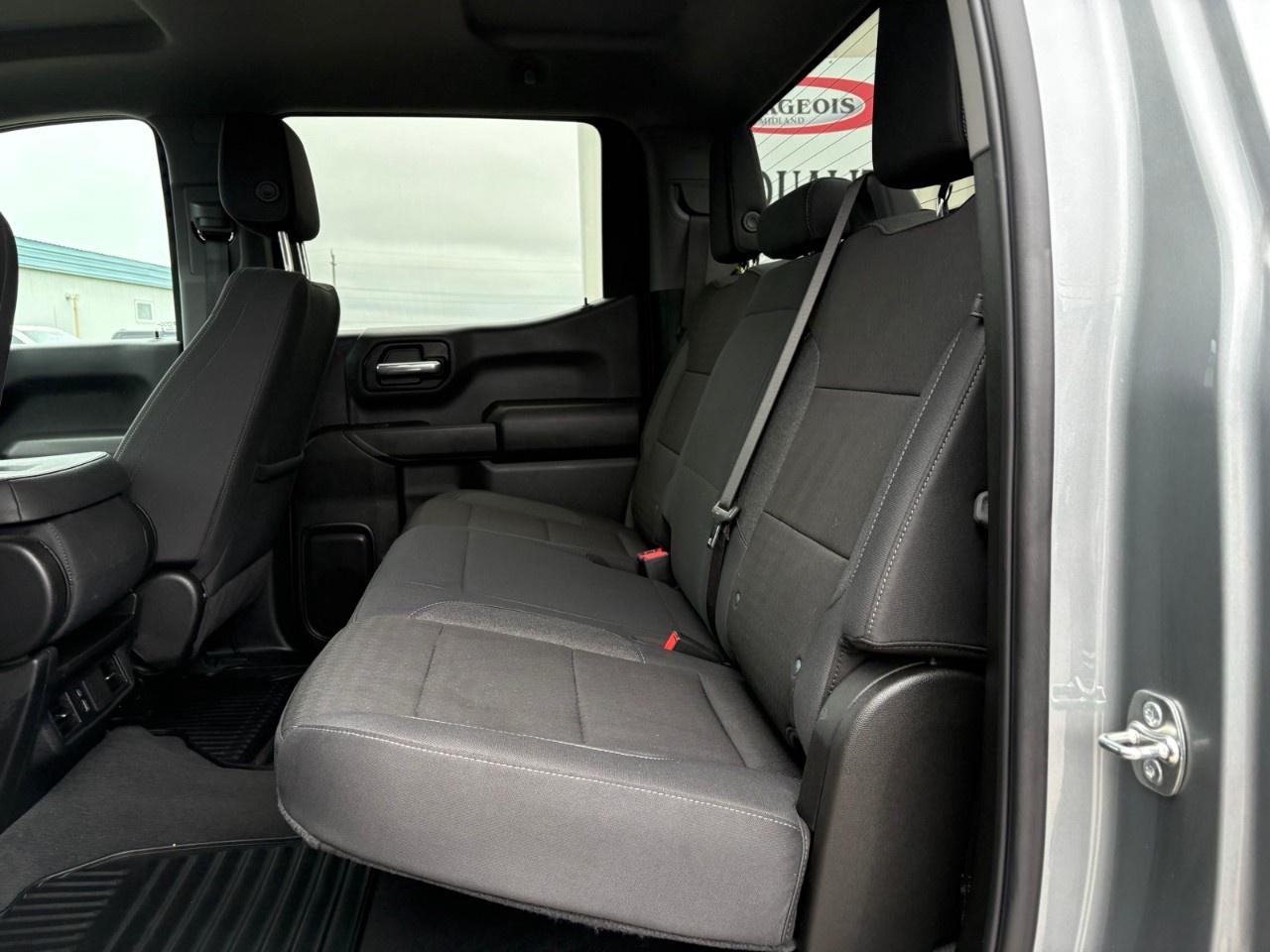 2025 Chevrolet Silverado 1500 Crew Cab Short Box 4-Wheel Drive Custom Trail Boss Photo