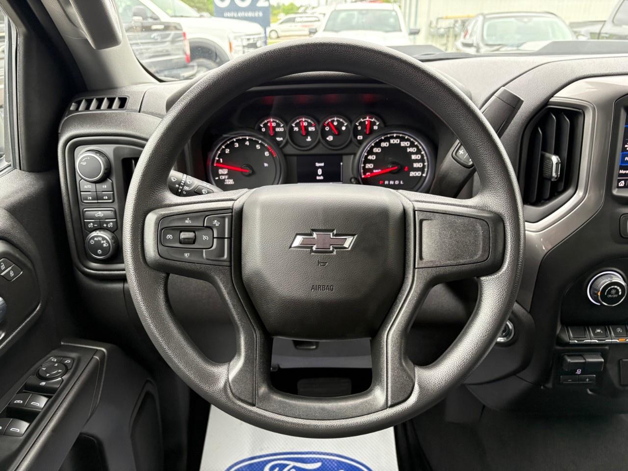 2025 Chevrolet Silverado 1500 Crew Cab Short Box 4-Wheel Drive Custom Trail Boss Photo