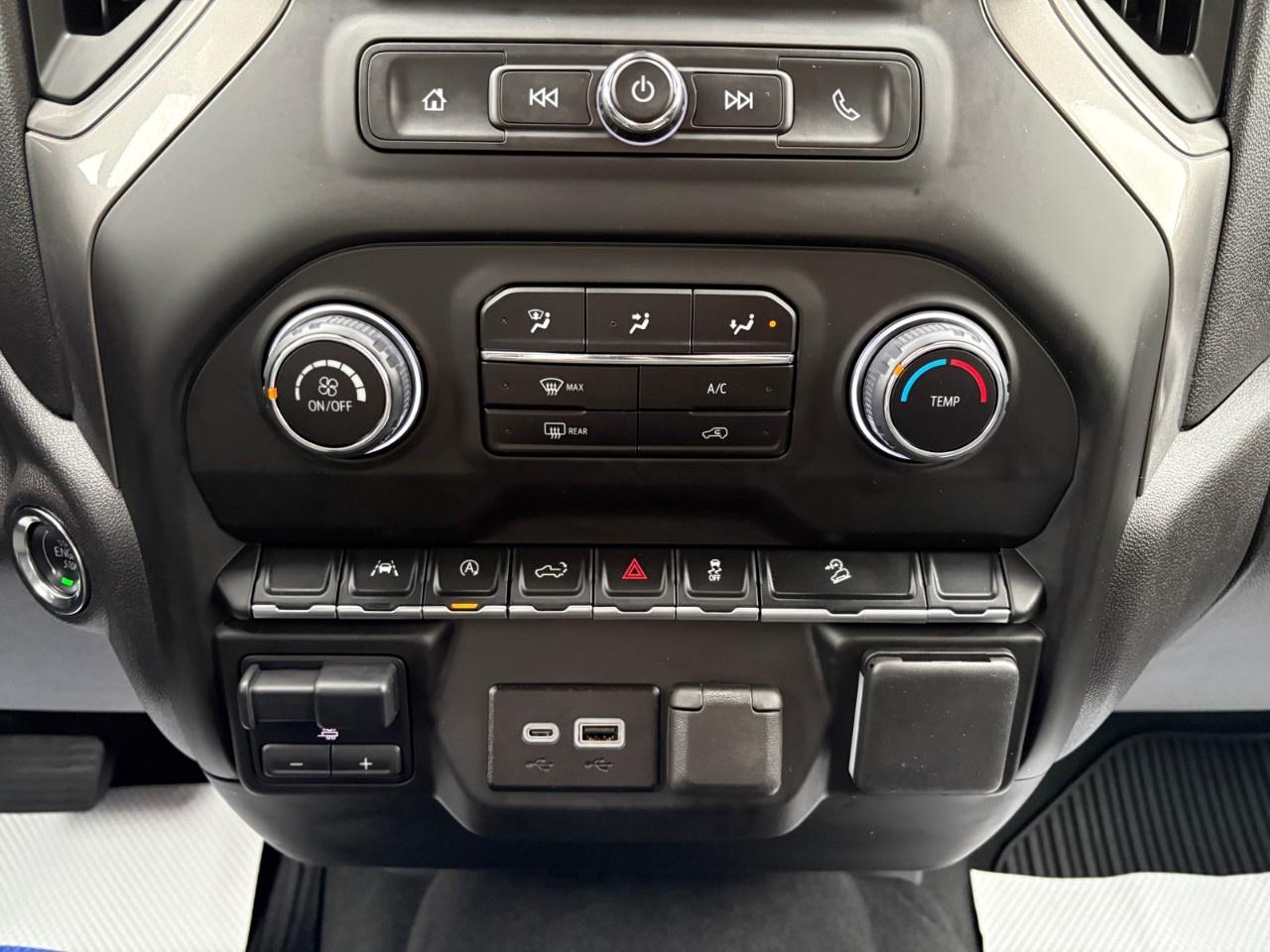 2025 Chevrolet Silverado 1500 Crew Cab Short Box 4-Wheel Drive Custom Trail Boss Photo