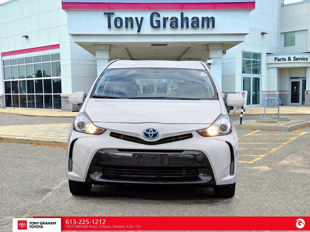 2016 Toyota Prius V Photo