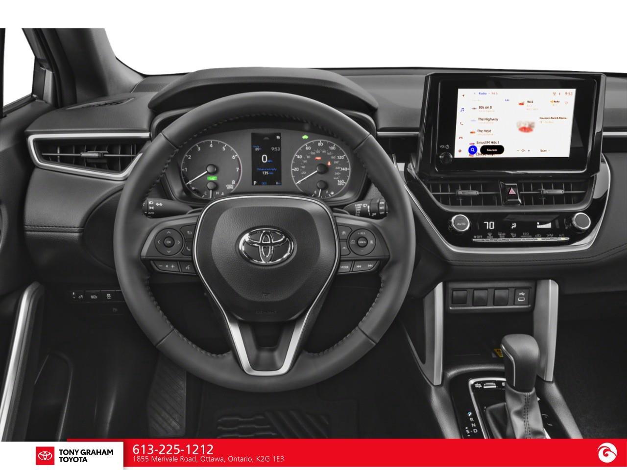 2024 Toyota Corolla Cross Hybrid SE Photo