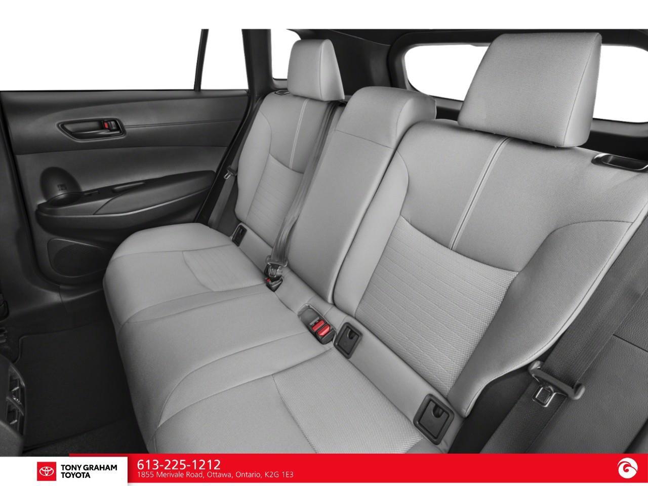 2024 Toyota Corolla Cross Hybrid SE Photo