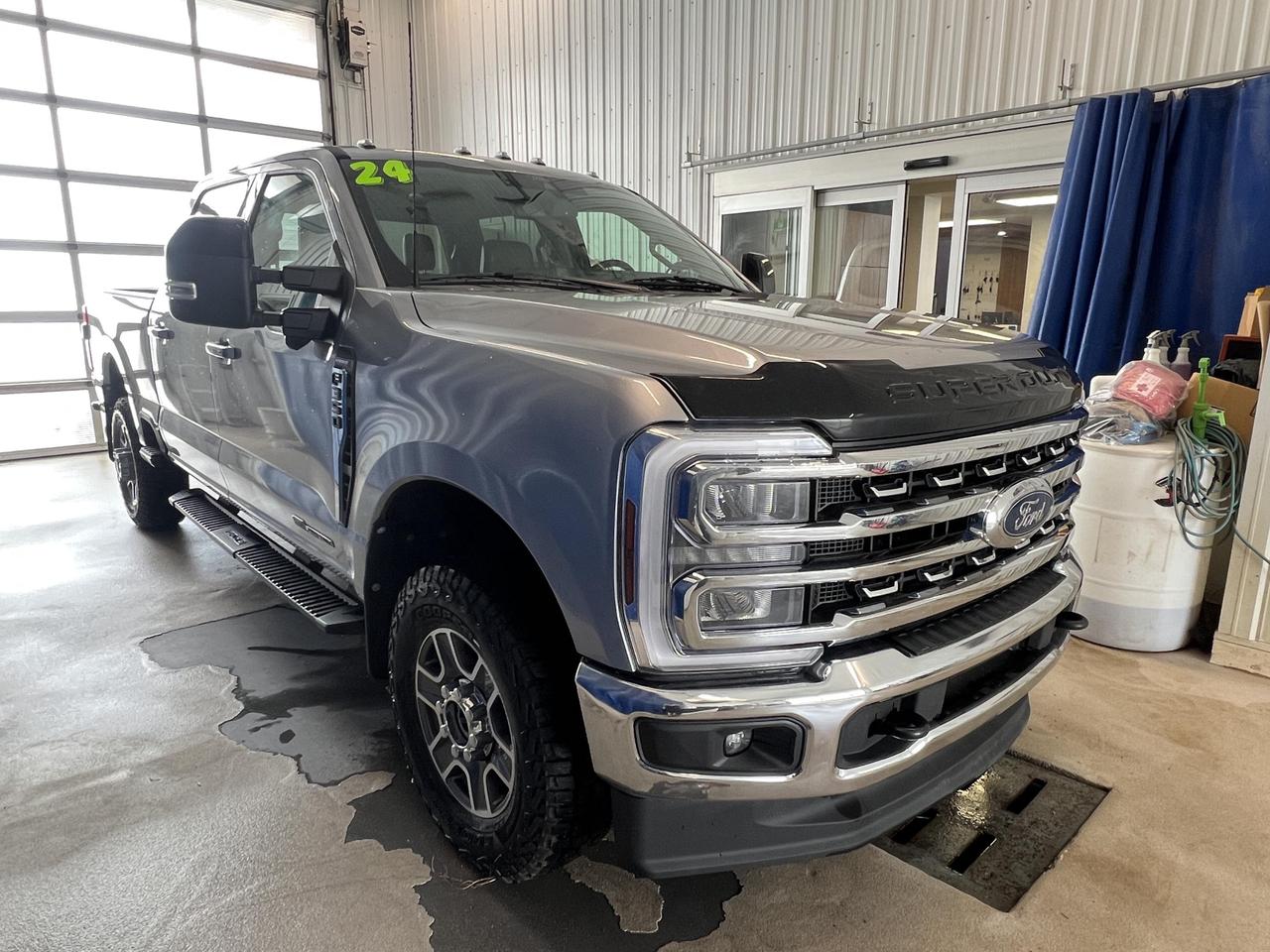 2024 Ford F-350 Super Duty SRW LARIAT 6.7L POWER STROKE V8 DSL 618A+ Photo1