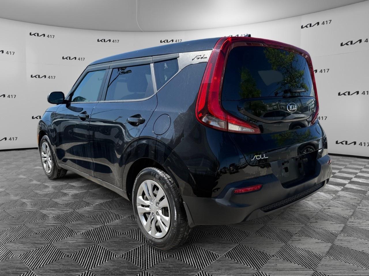2021 Kia Soul LX IVT Photo2