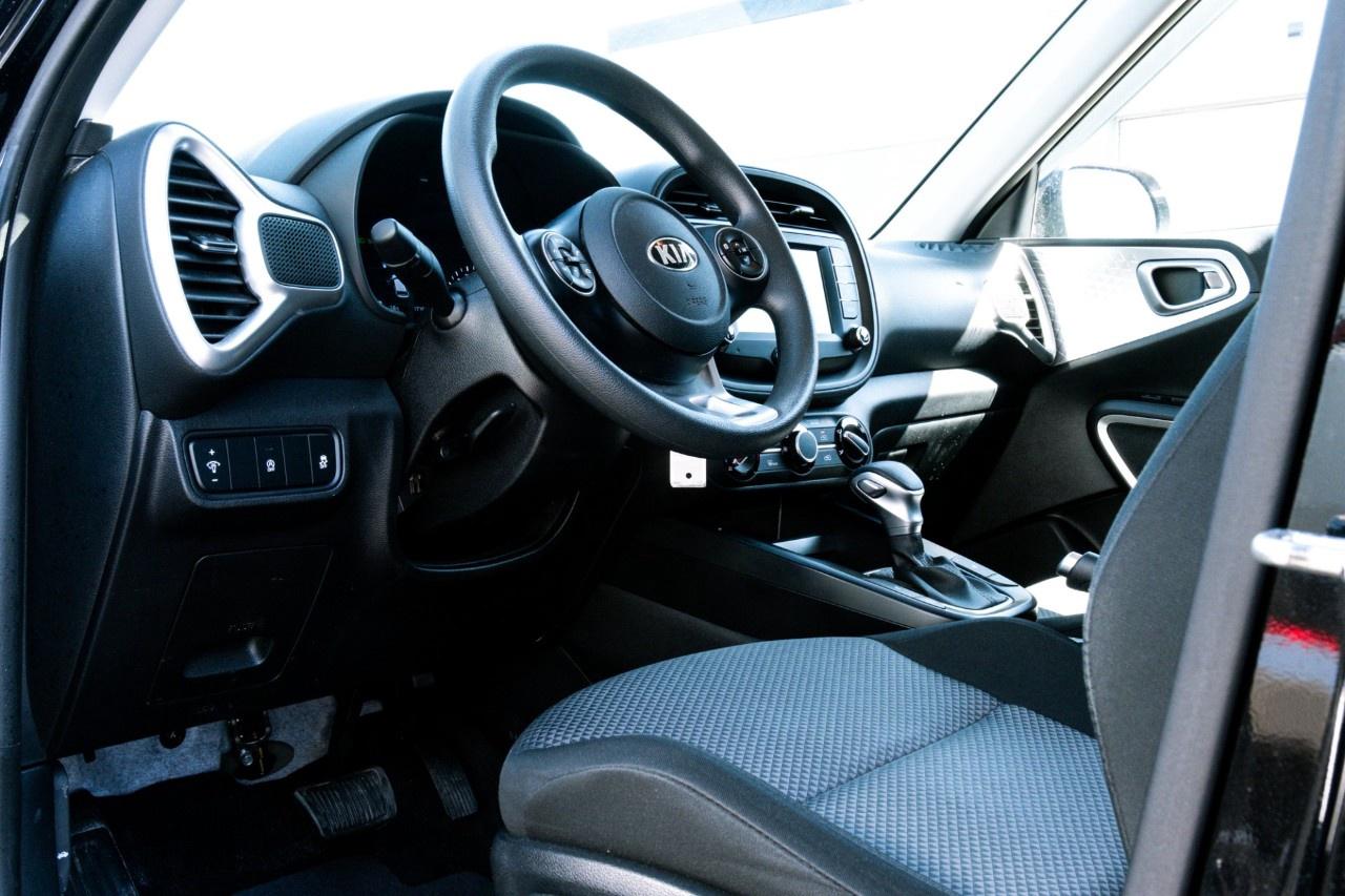 2021 Kia Soul LX IVT Photo