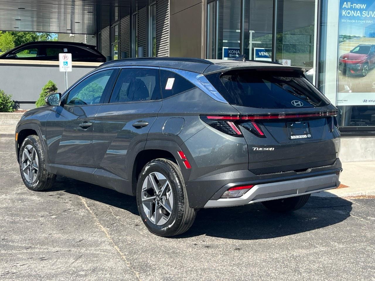 2026 Hyundai Tucson Preferred AWD w/Trend Pkg [TUCWDK2EPRTR] Photo