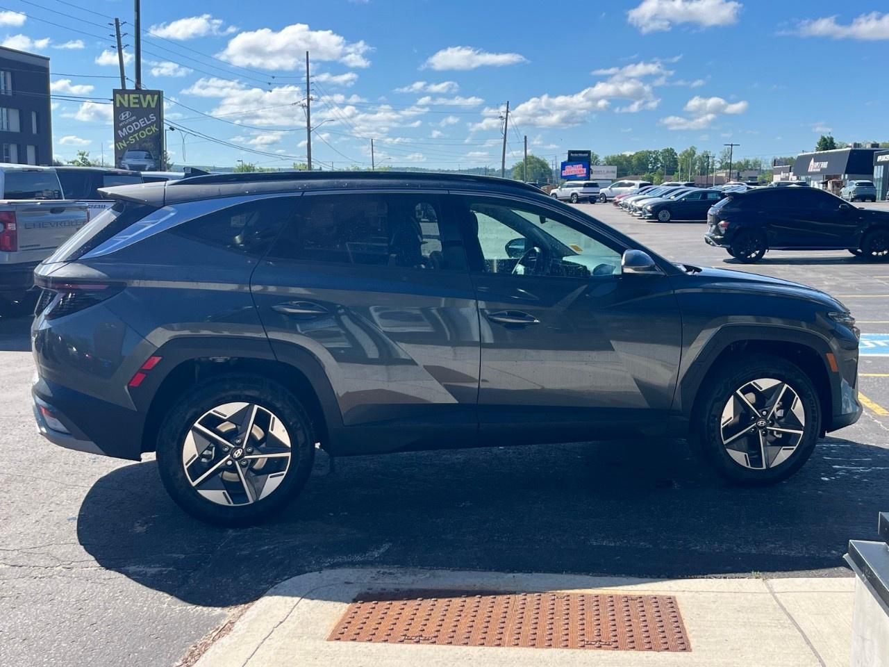 2026 Hyundai Tucson Preferred AWD w/Trend Pkg [TUCWDK2EPRTR] Photo
