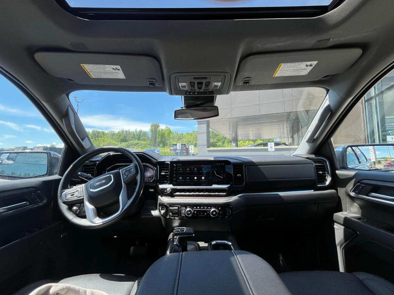 2023 GMC Sierra 1500 Crew Cab Short Box 4-Wheel Drive SLT Photo