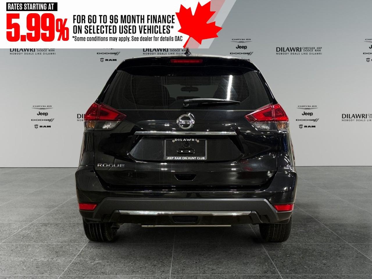 2018 Nissan Rogue FWD S Photo3