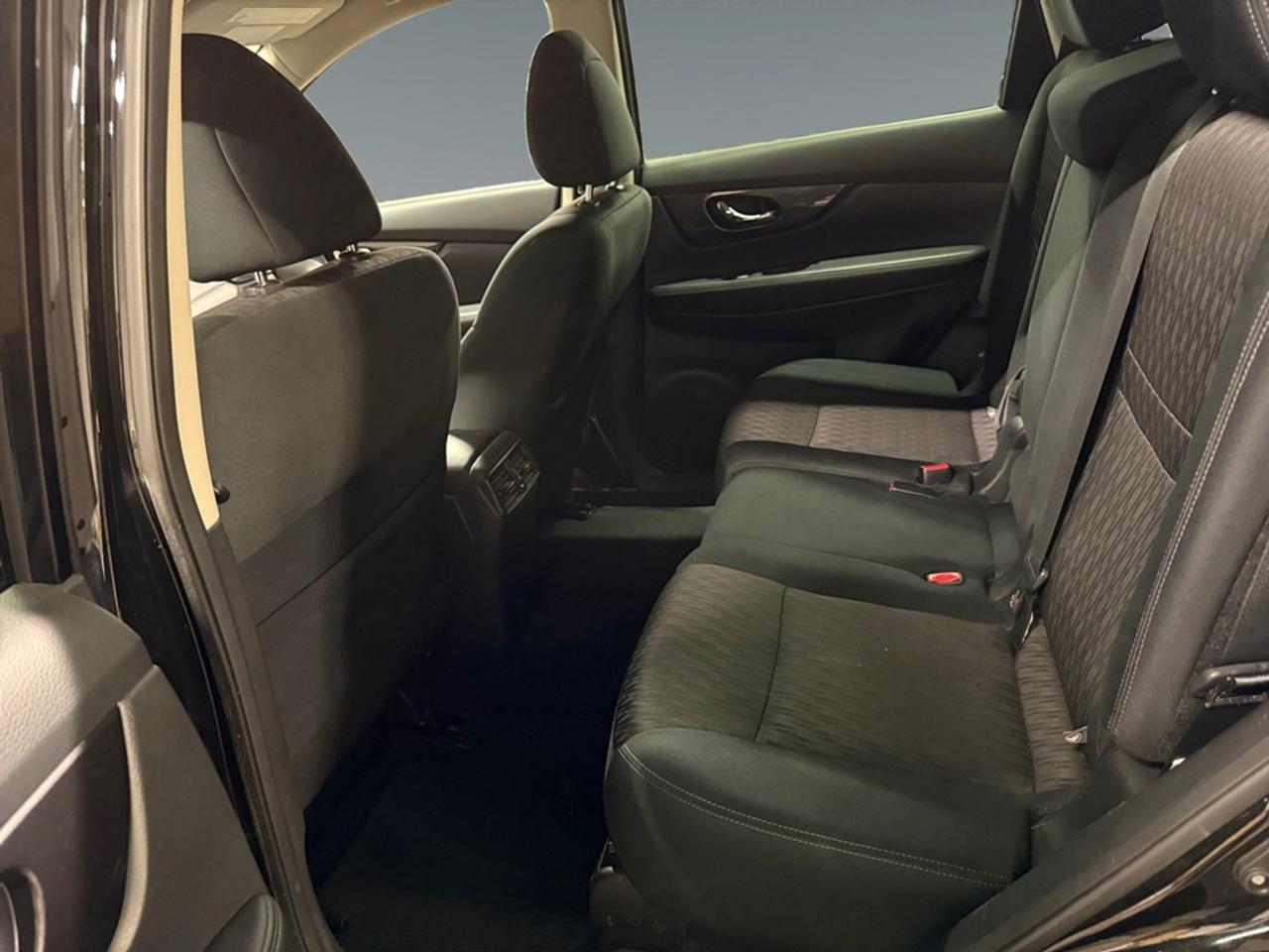 2018 Nissan Rogue S Photo