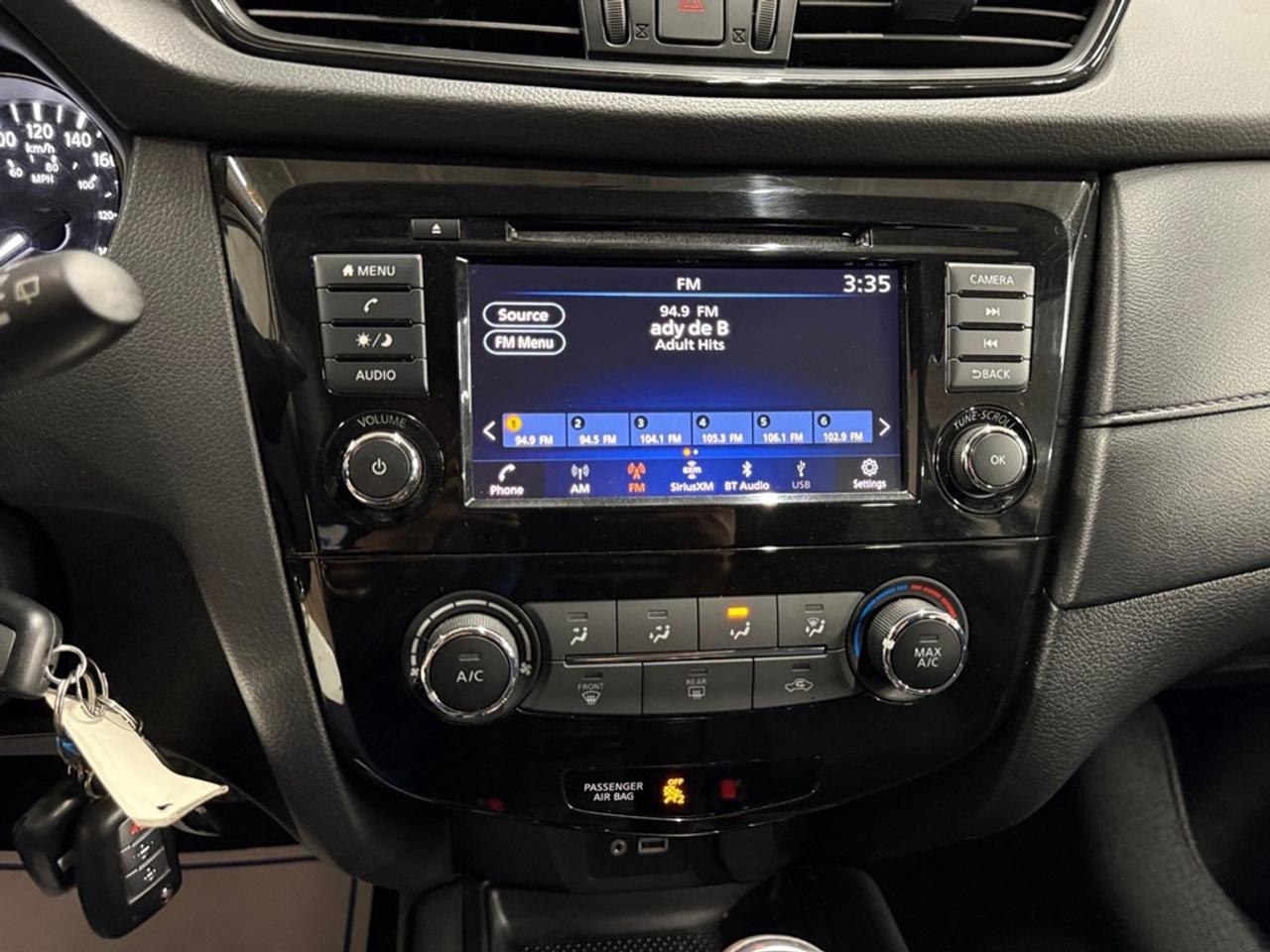 2018 Nissan Rogue S Photo