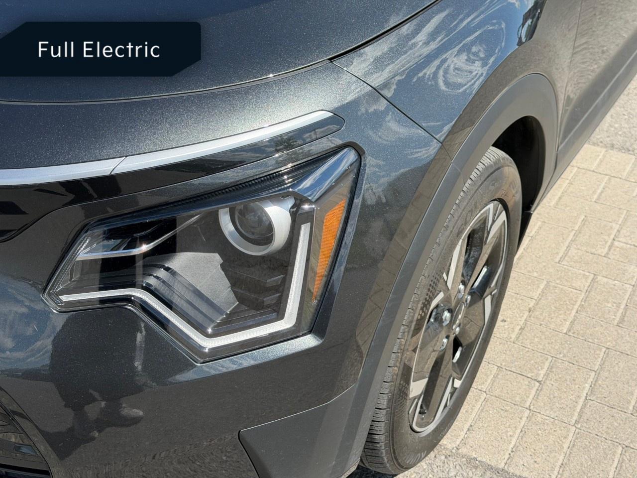 2023 Kia NIRO EV Premium FWD Photo