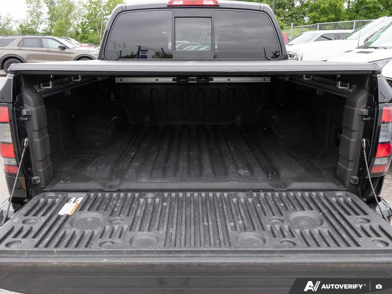2022 Nissan Frontier PRO-4X NAVIGATION SYSTEM | PACKAGE AA00 | FRONT DUAL A/C Photo