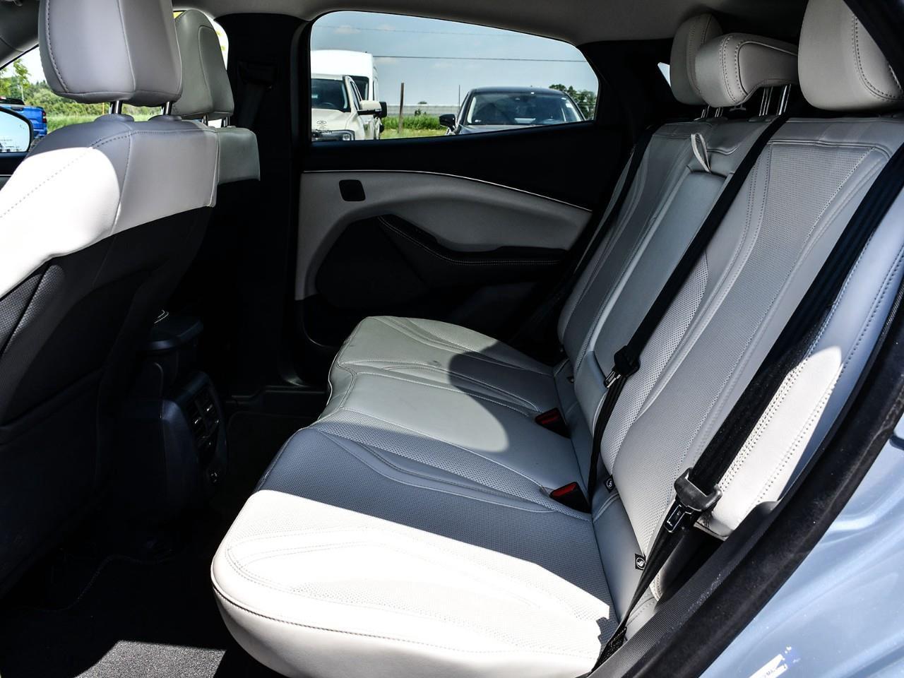 2023 Ford Mustang Mach-E Premium NAV | FIXED GLASS SUNROOF | HTD SEATS | ADAPTIVE CRUISE Photo