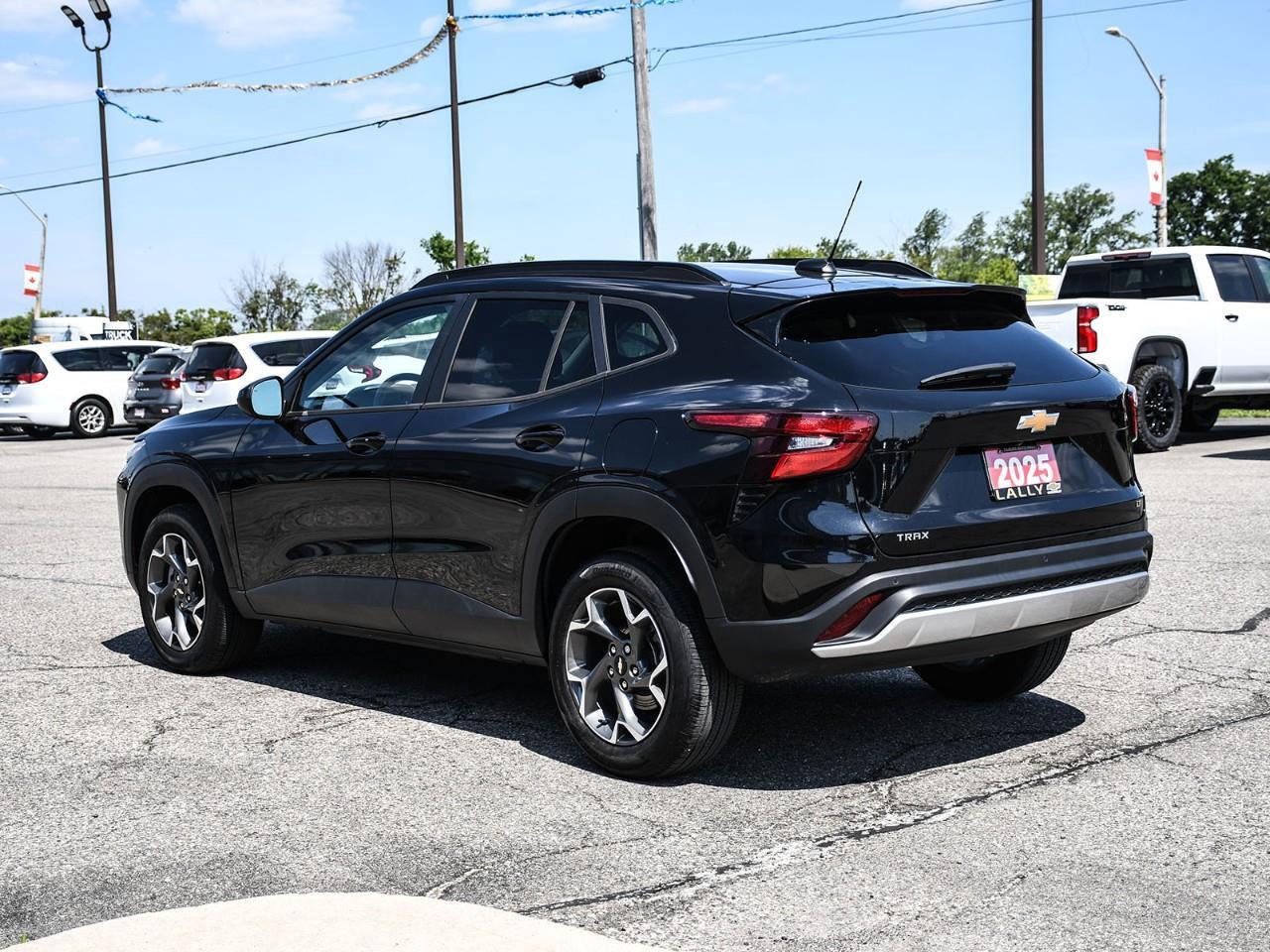 2025 Chevrolet Trax LT Photo