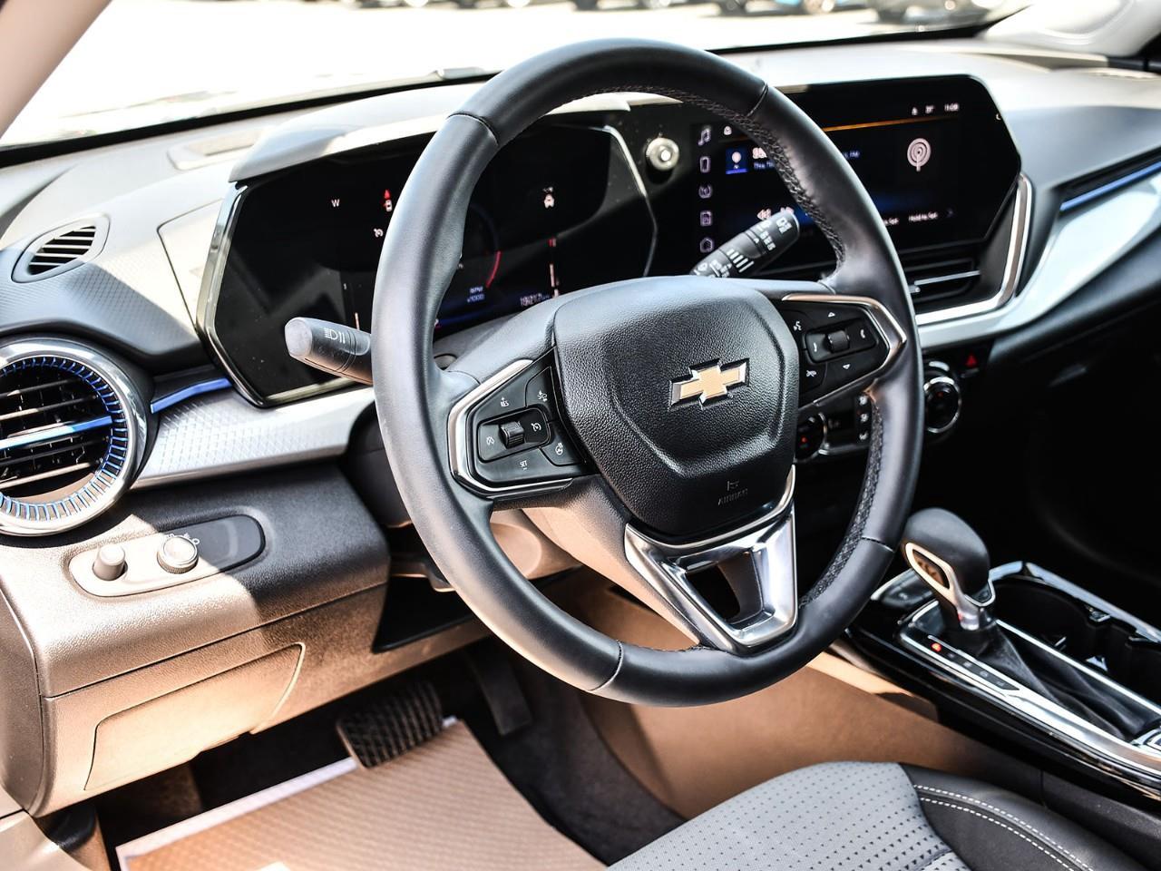 2025 Chevrolet Trax LT Photo