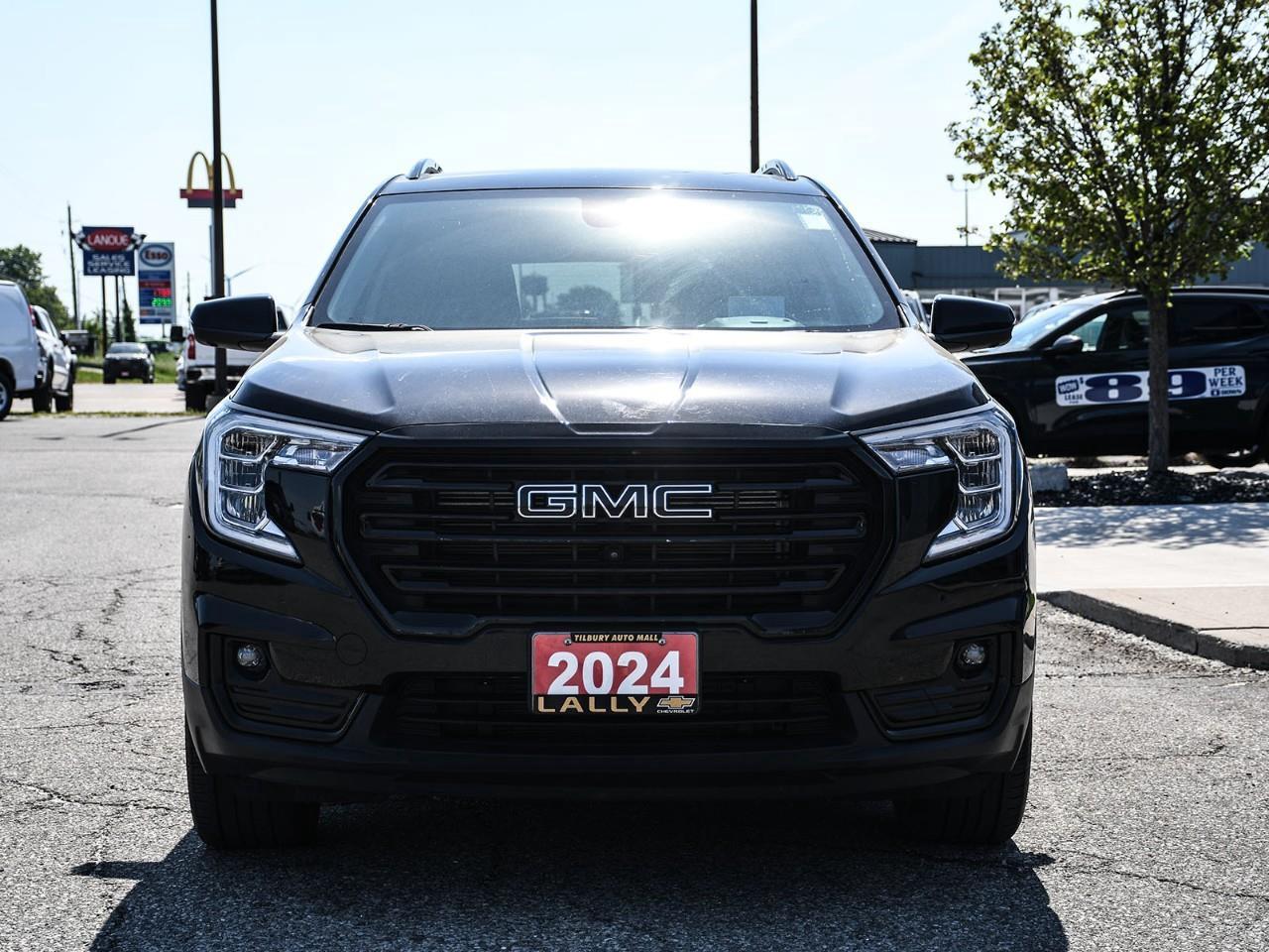 2024 GMC Terrain SLT Photo