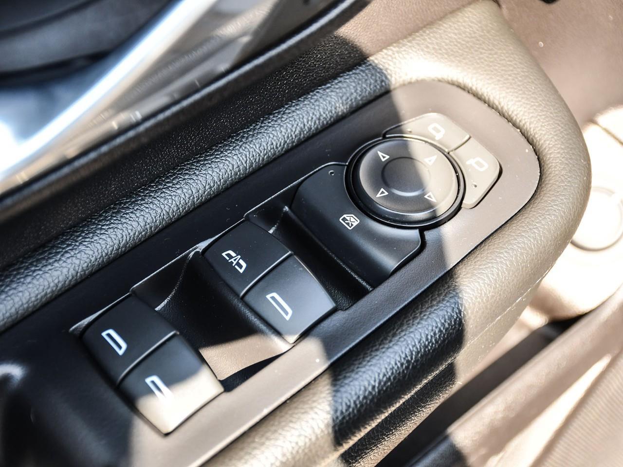 2024 GMC Terrain SLT Photo
