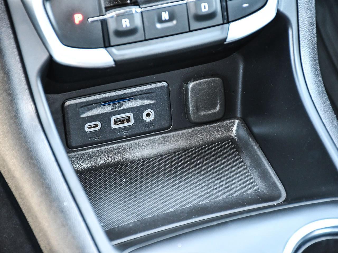 2024 GMC Terrain SLT Photo
