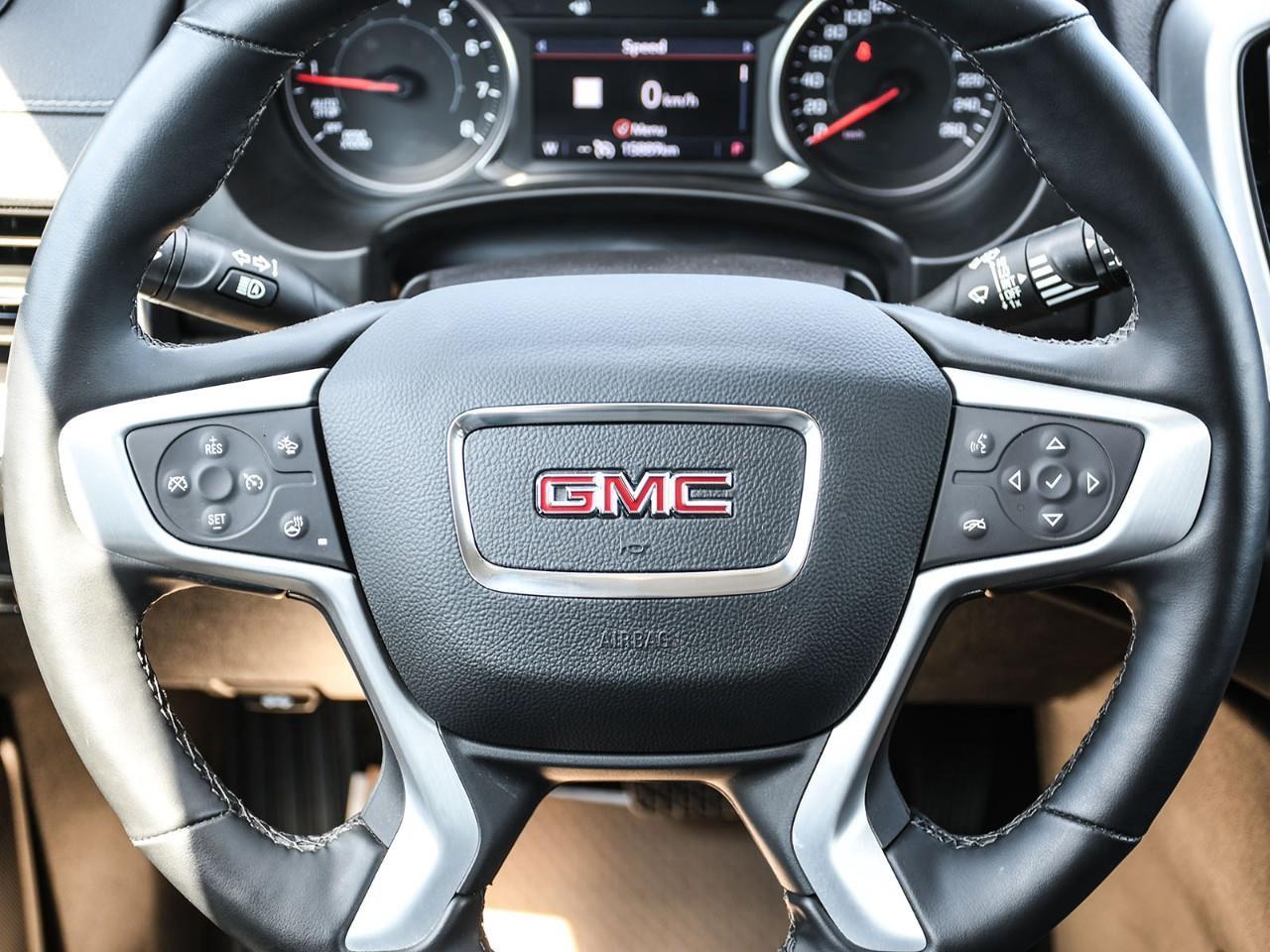 2024 GMC Terrain SLT Photo