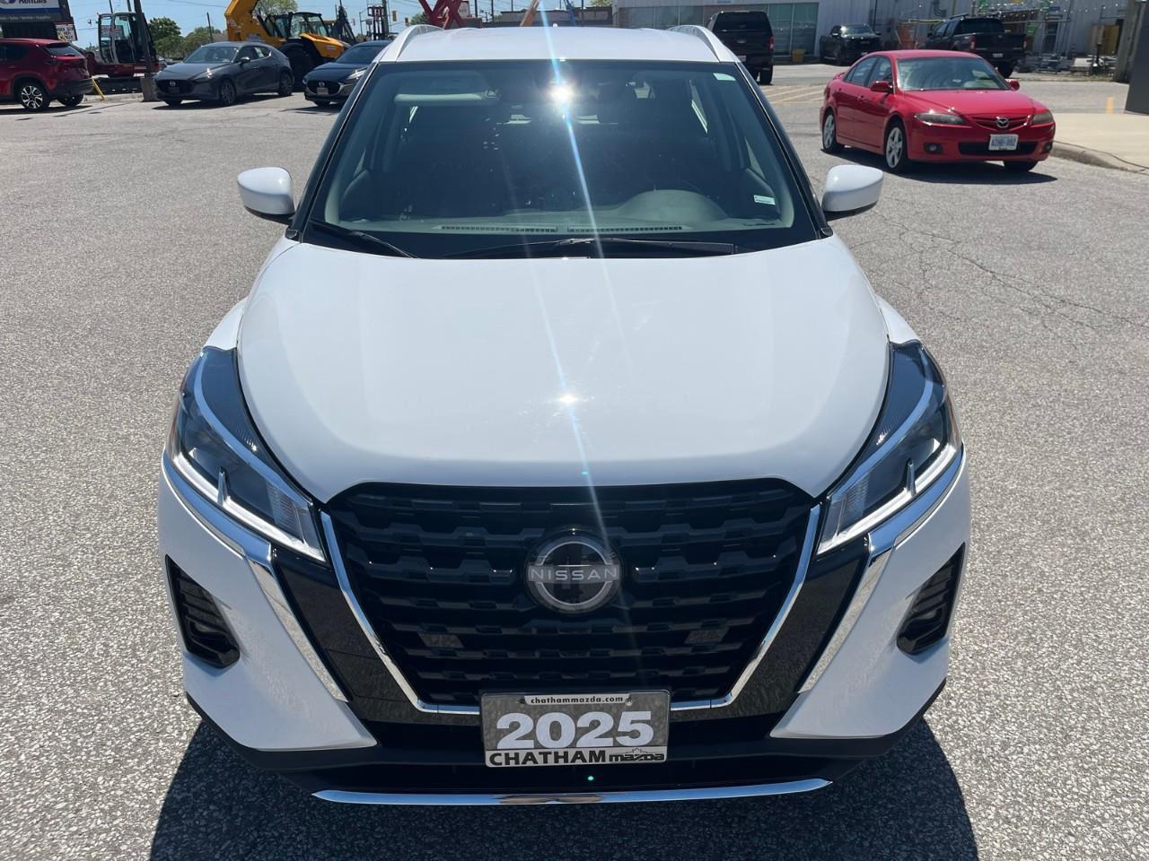 2025 Nissan Kicks Play SV Blind Spot Detection | One Owner Photo