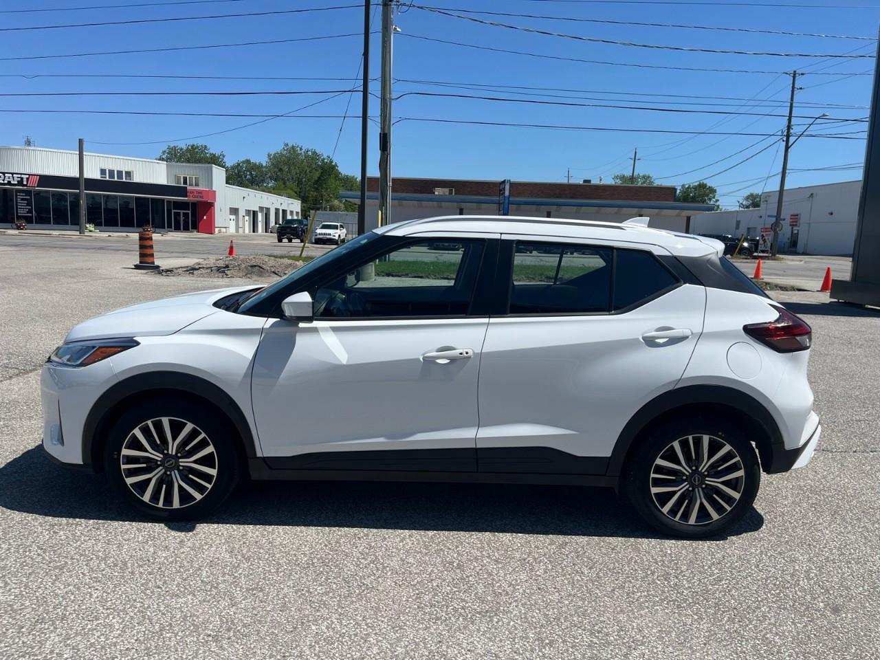 2025 Nissan Kicks Play SV Blind Spot Detection | One Owner Photo