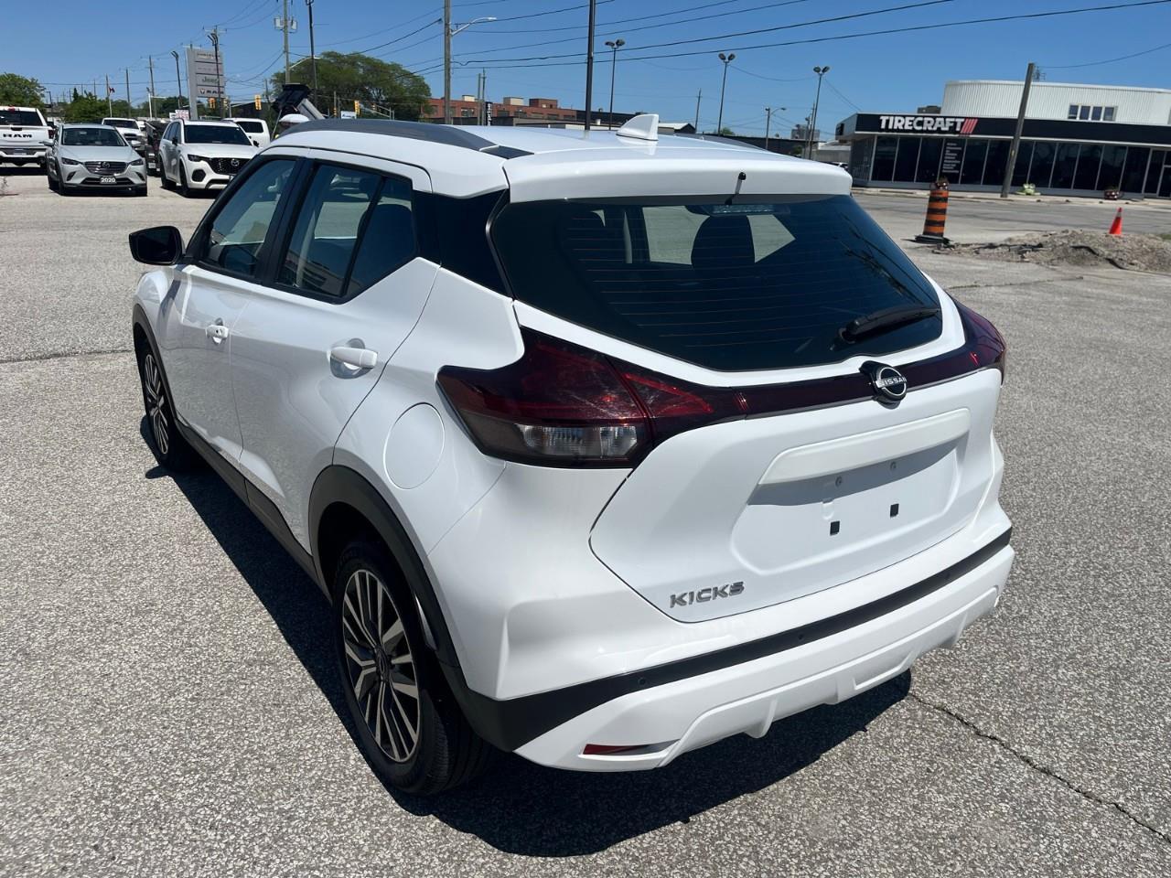 2025 Nissan Kicks Play SV Blind Spot Detection | One Owner Photo