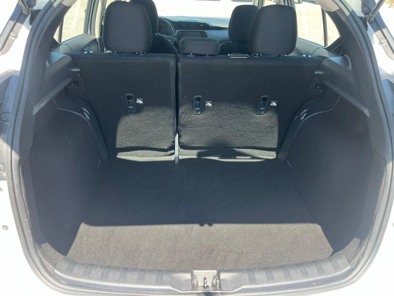 2025 Nissan Kicks Play SV Blind Spot Detection | One Owner Photo
