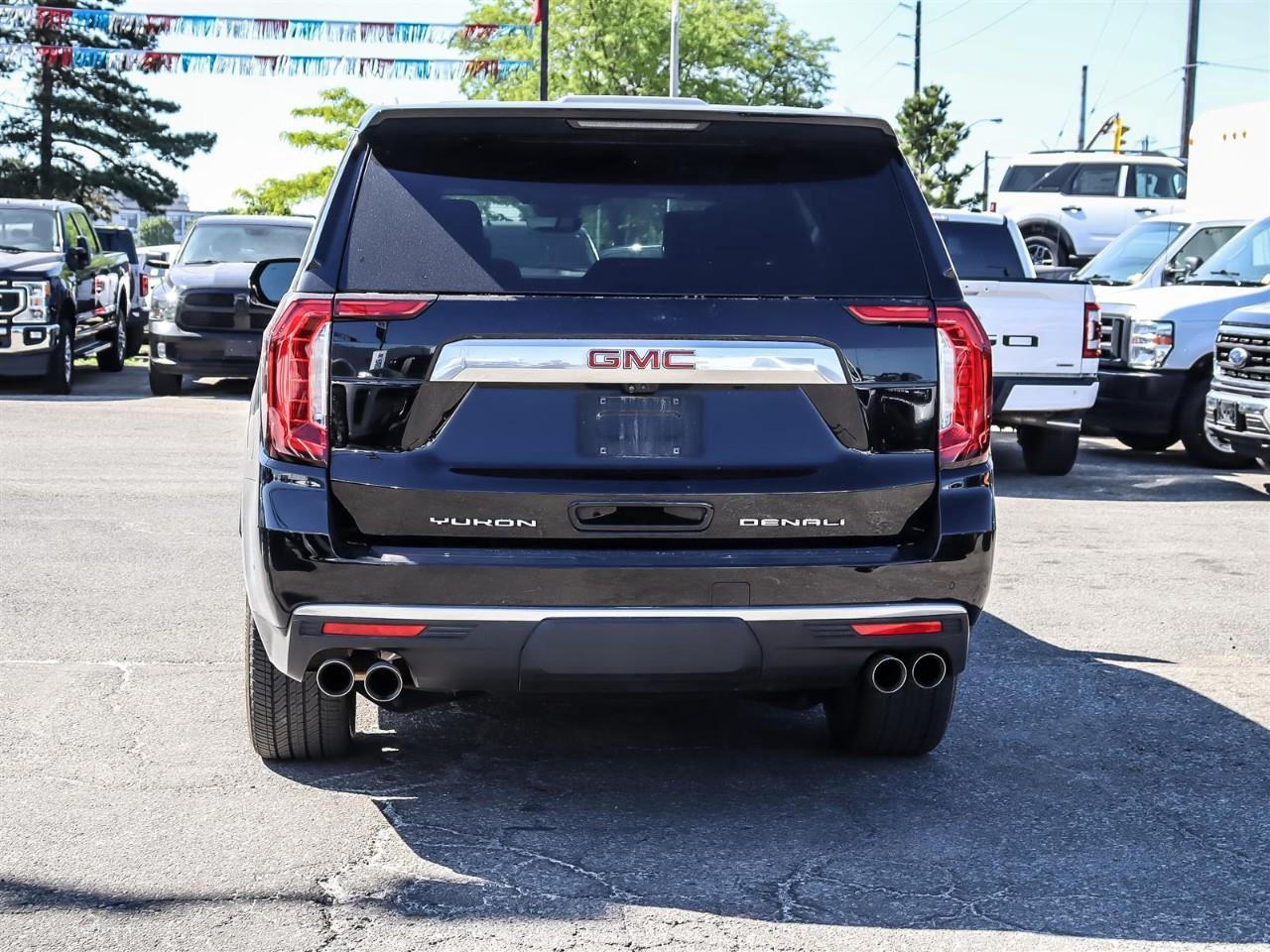 2023 GMC Yukon Denali Head Up Display | Sun Roof | 22 Tires | Third Row Power | Photo
