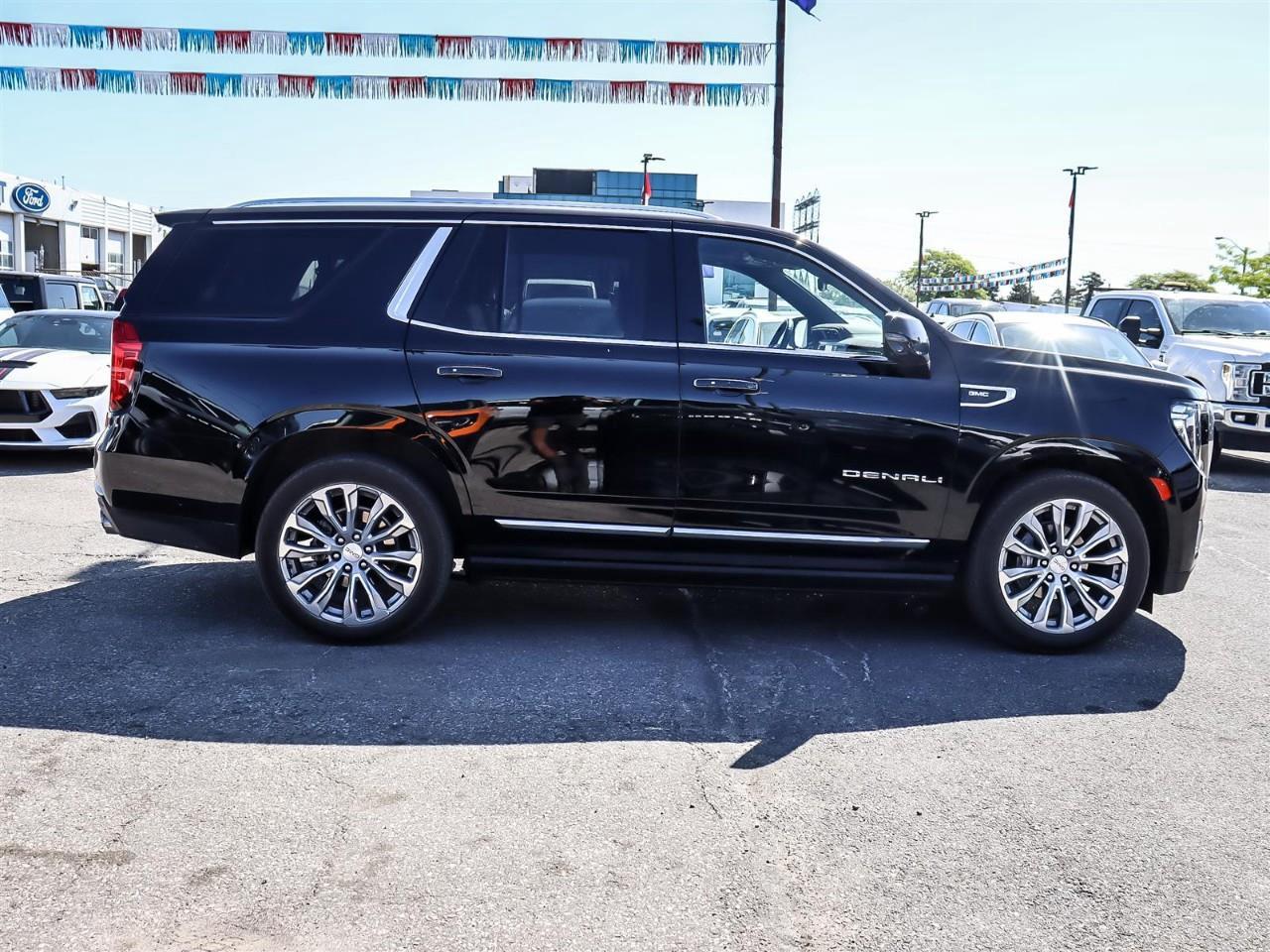 2023 GMC Yukon Denali Head Up Display | Sun Roof | 22 Tires | Third Row Power | Photo3