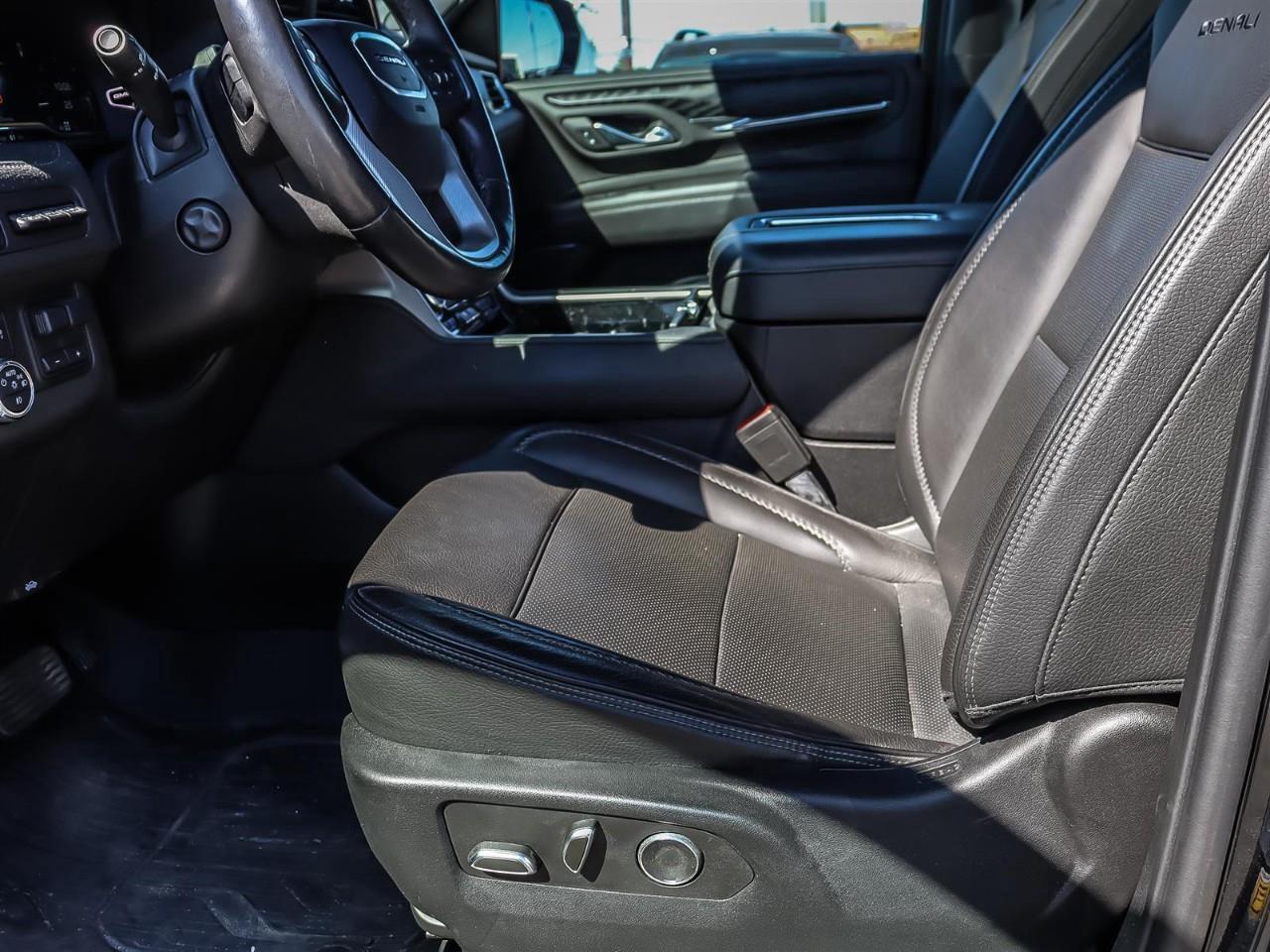 2023 GMC Yukon Denali Head Up Display | Sun Roof | 22 Tires | Third Row Power | Photo