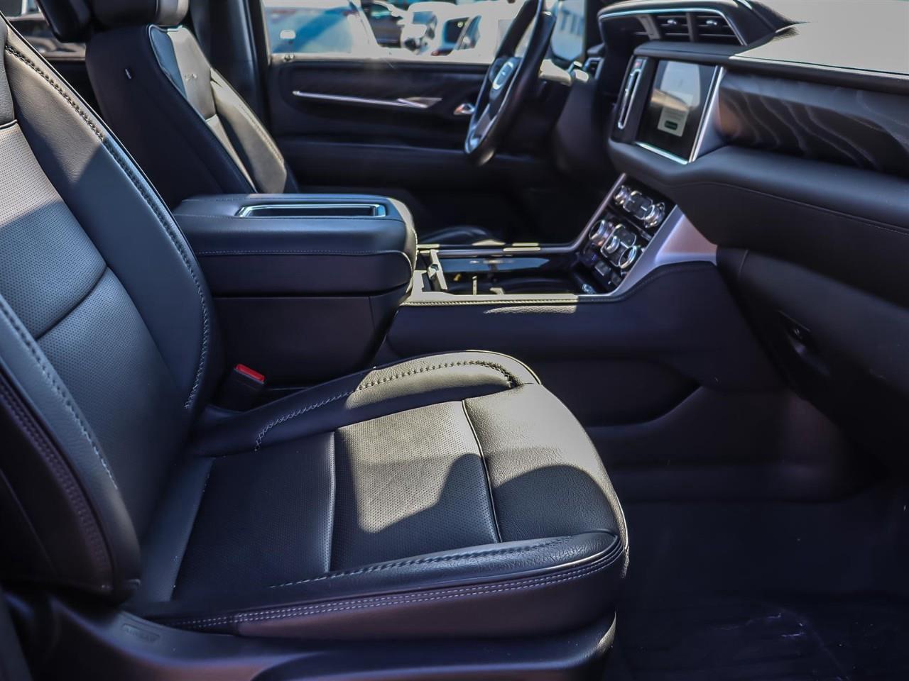 2023 GMC Yukon Denali Head Up Display | Sun Roof | 22 Tires | Third Row Power | Photo