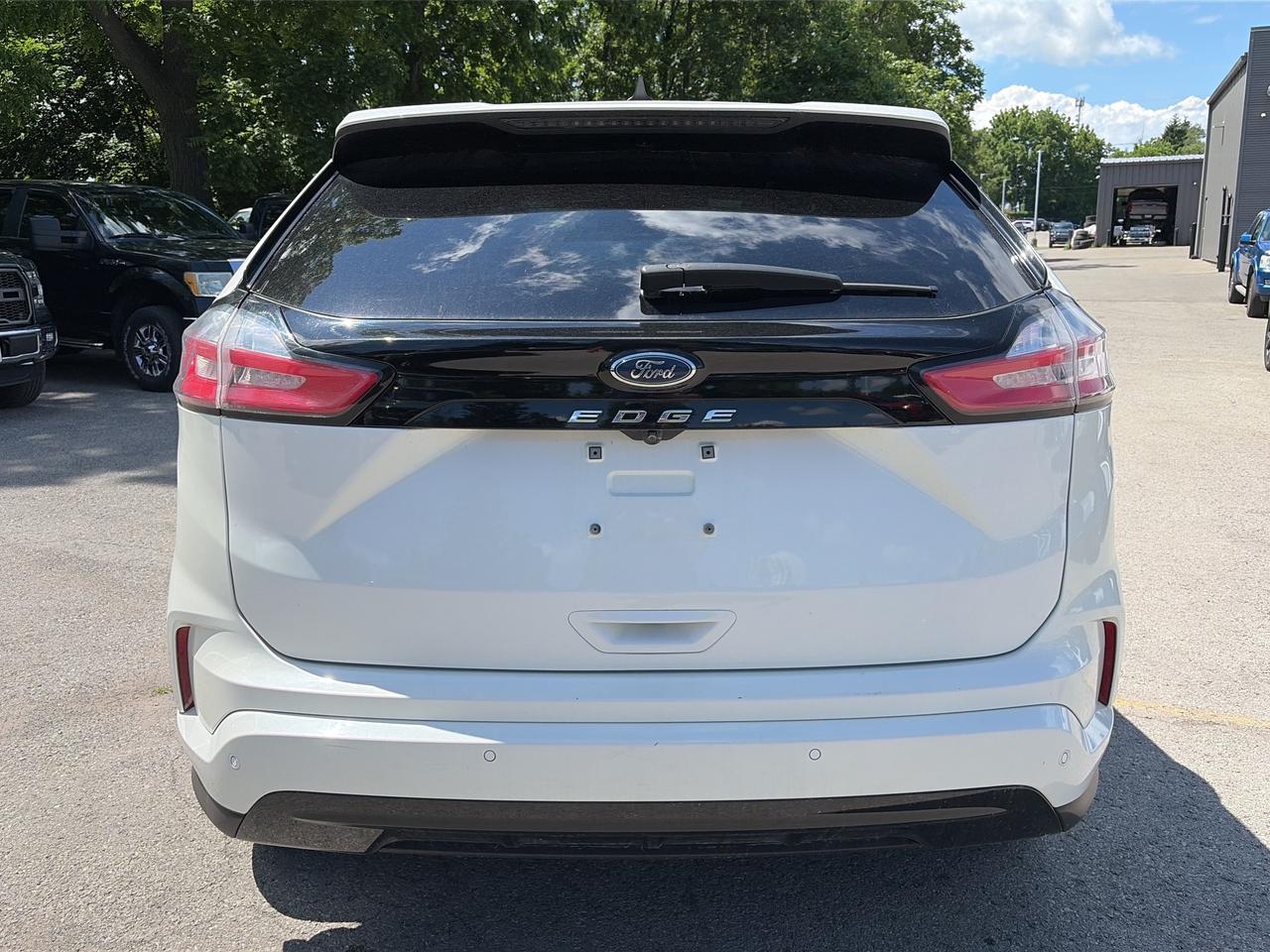 2022 Ford Edge ST Line AWD Photo4