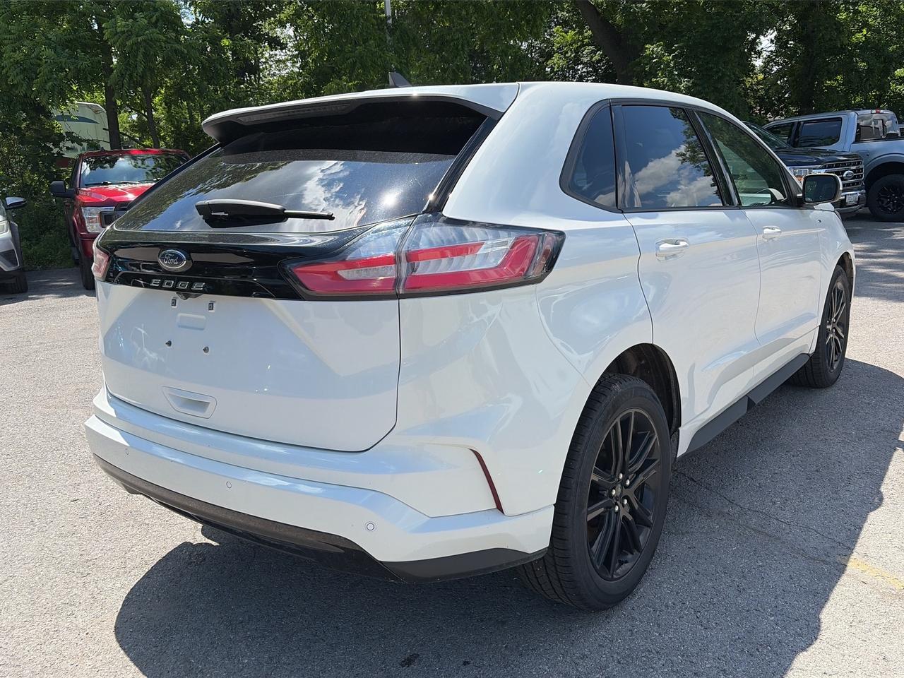 2022 Ford Edge ST Line AWD Photo3