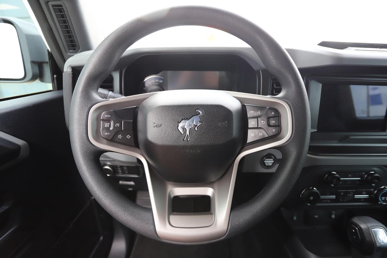2022 Ford Bronco BIG BEND 2 Door Advanced 4x4 Photo