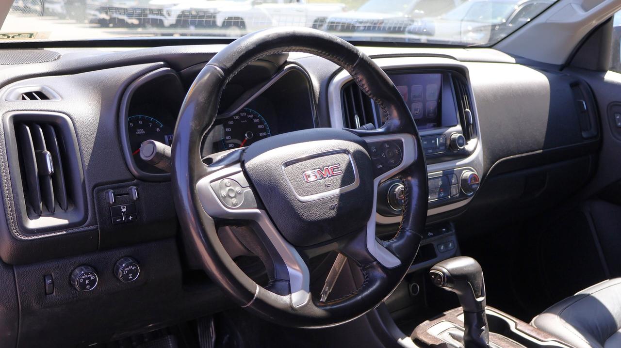 2017 GMC Canyon 4WD SLT | | Nav System | Photo