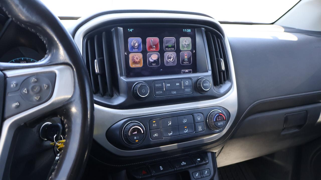 2017 GMC Canyon 4WD SLT | | Nav System | Photo
