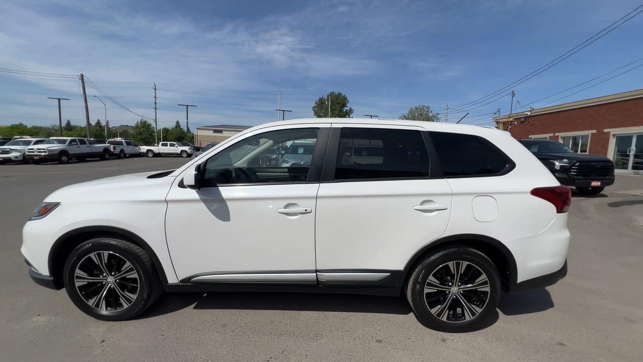 2016 Mitsubishi Outlander AWD | HTD SEATS | BLUETOOTH | A/C | CD PLAYER Photo4