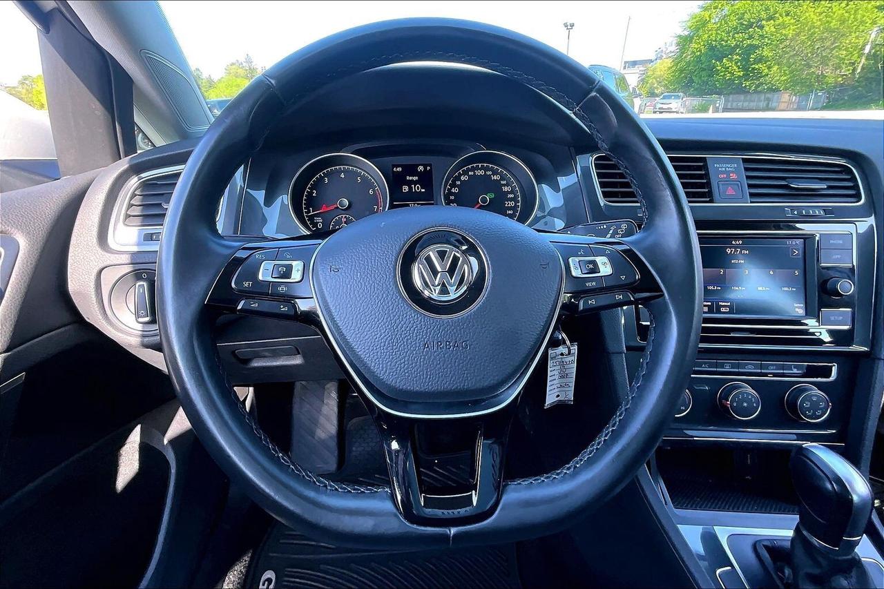 2019 Volkswagen Golf Comfortline Hatchback | Heated Seats | FWD Photo4
