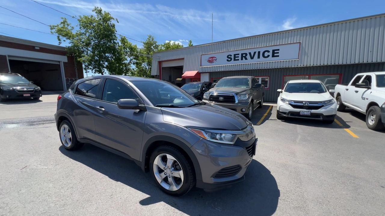 2022 Honda HR-V AWD | HTD SEATS | CARPLAY | ALLOYS | ADAPT. CRUISE Photo