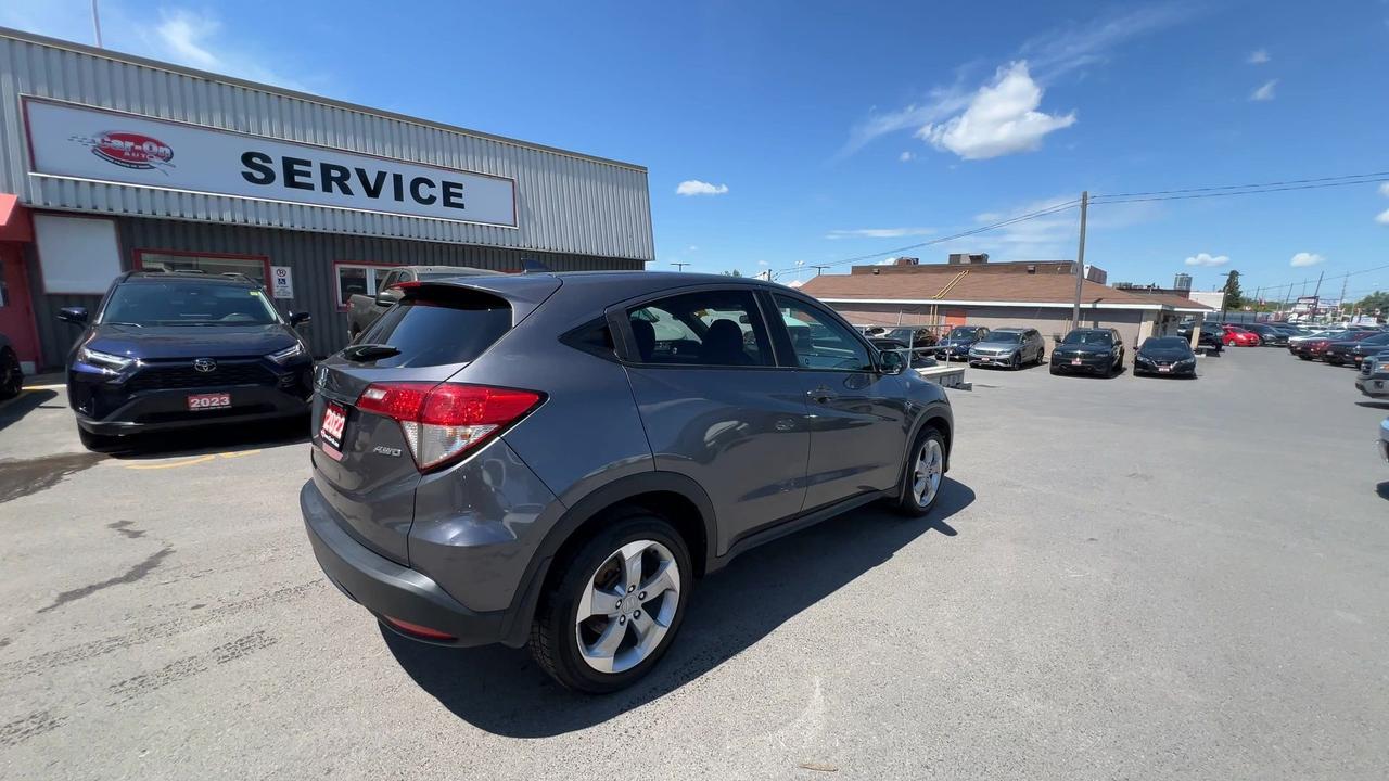 2022 Honda HR-V AWD | HTD SEATS | CARPLAY | ALLOYS | ADAPT. CRUISE Photo