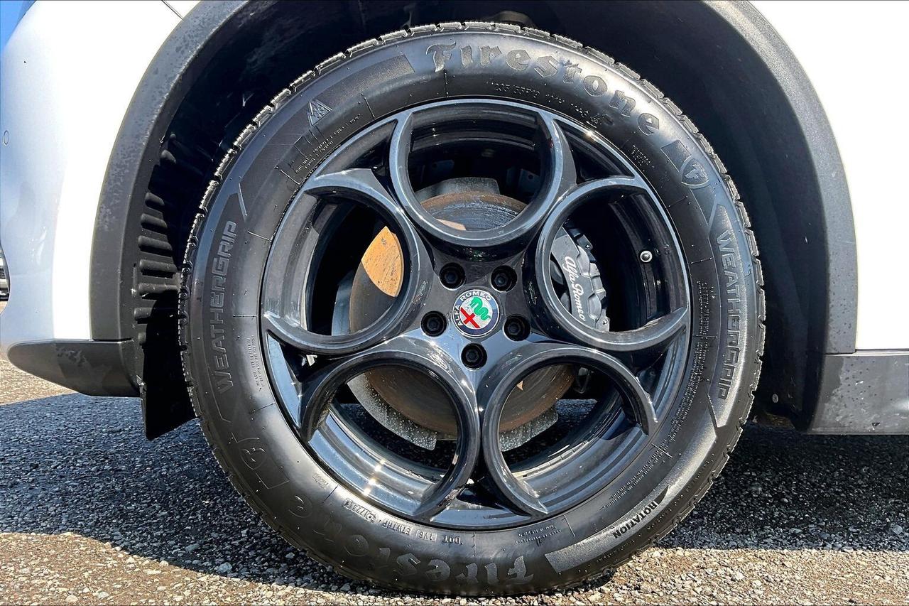 2019 Alfa Romeo Stelvio Sport |Heated Leather |Panoroof |SafetyTech |AWD Photo