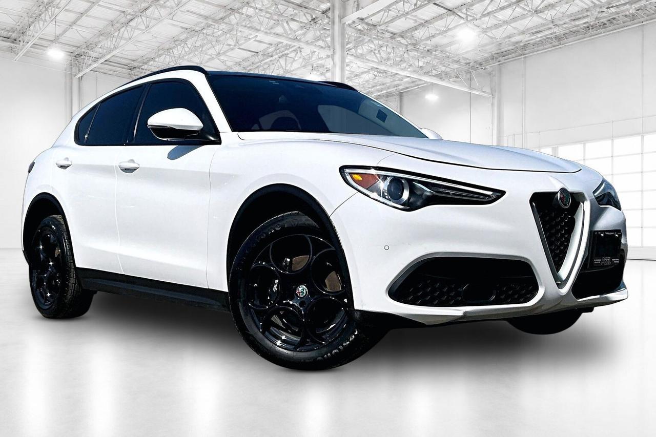 2019 Alfa Romeo Stelvio Sport |Heated Leather |Panoroof |SafetyTech |AWD Photo