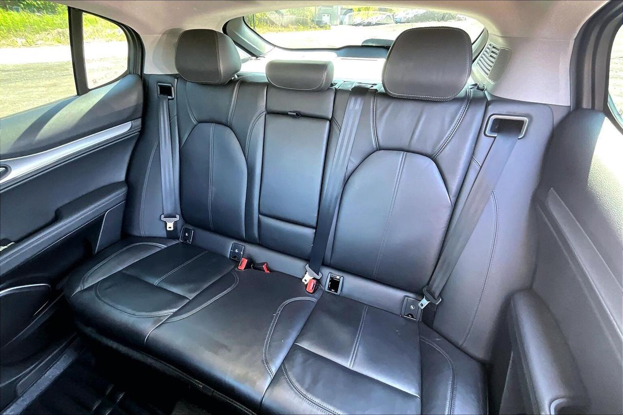 2019 Alfa Romeo Stelvio Sport |Heated Leather |Panoroof |SafetyTech |AWD Photo