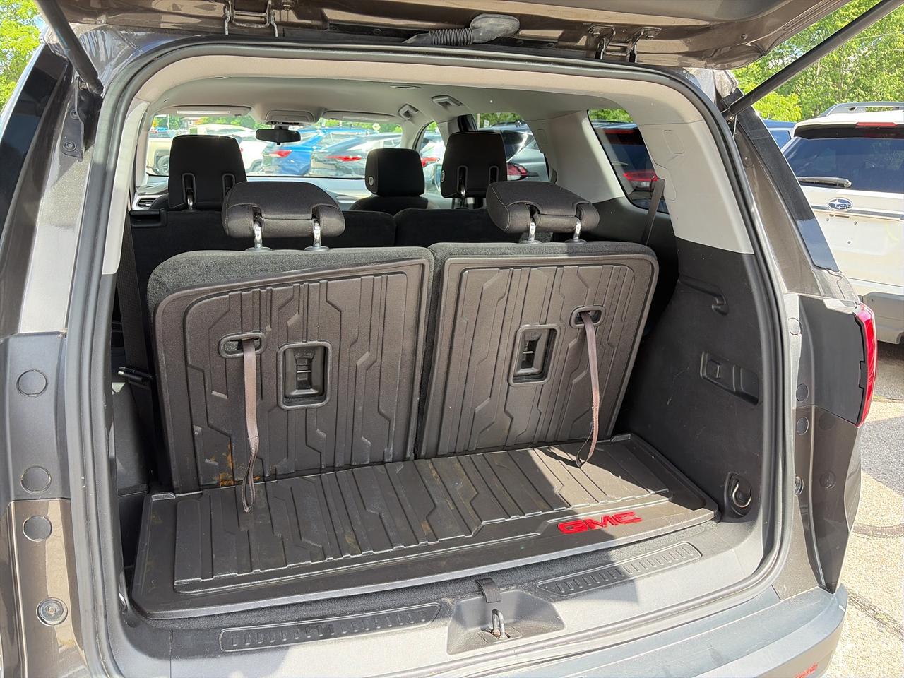 2019 GMC Acadia SLE, AWD, 7 PASSENGER, BACK UP CAMERA! - Photo #12