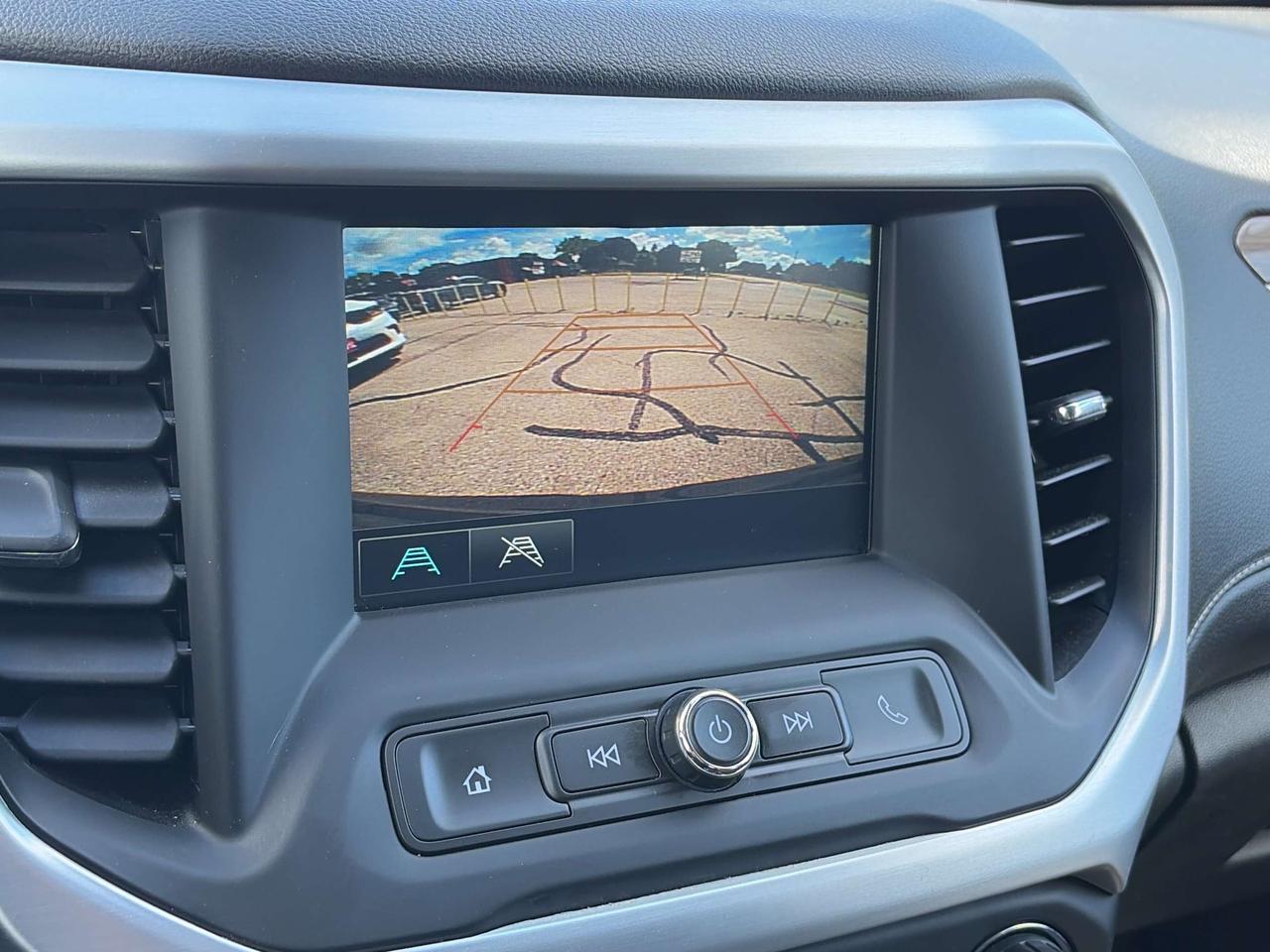 2019 GMC Acadia SLE, AWD, 7 PASSENGER, BACK UP CAMERA! Photo
