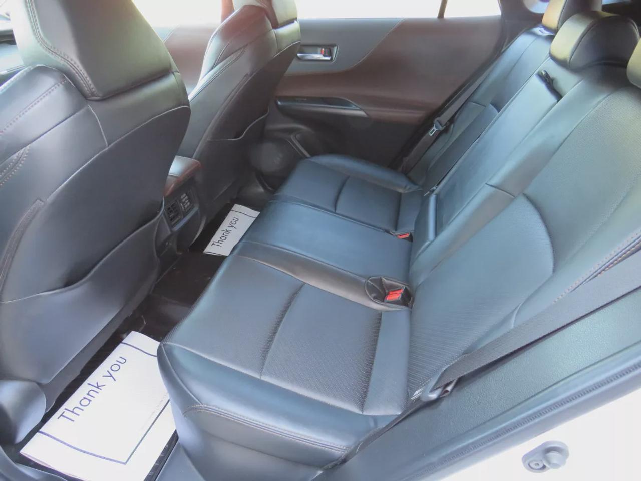 2021 Toyota Venza XLE | LOW KM!! | Hybrid! | Clean Carfax Report | AWD | Leather | Navigation | Rear Pivacy Cover | Power Tailgate | Photo