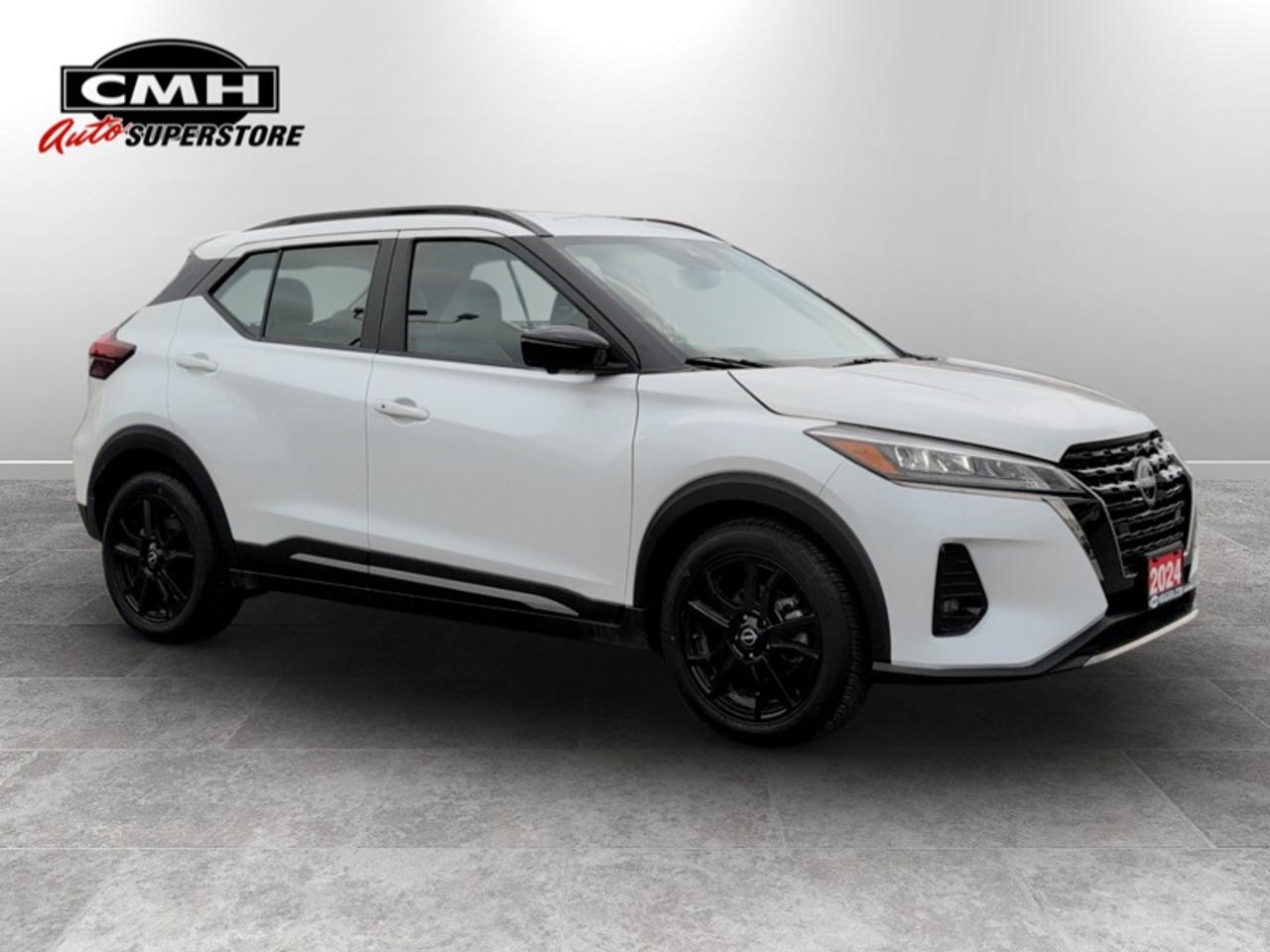 2024 Nissan Kicks SR w/Premium Pkg  **CLEAN CARFAX** Photo